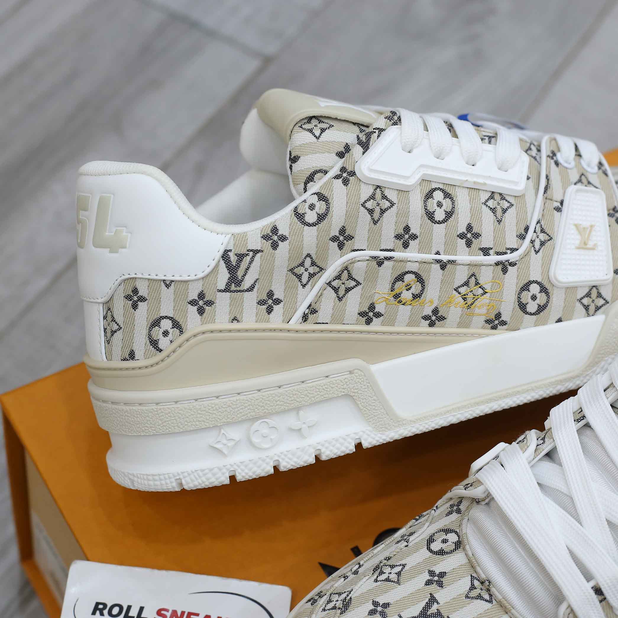 Louis Vuitton Lv Trainer #54 Monogram Sọc Beige Best Quality