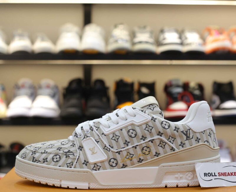 Louis Vuitton Lv Trainer #54 Monogram Sọc Beige Best Quality