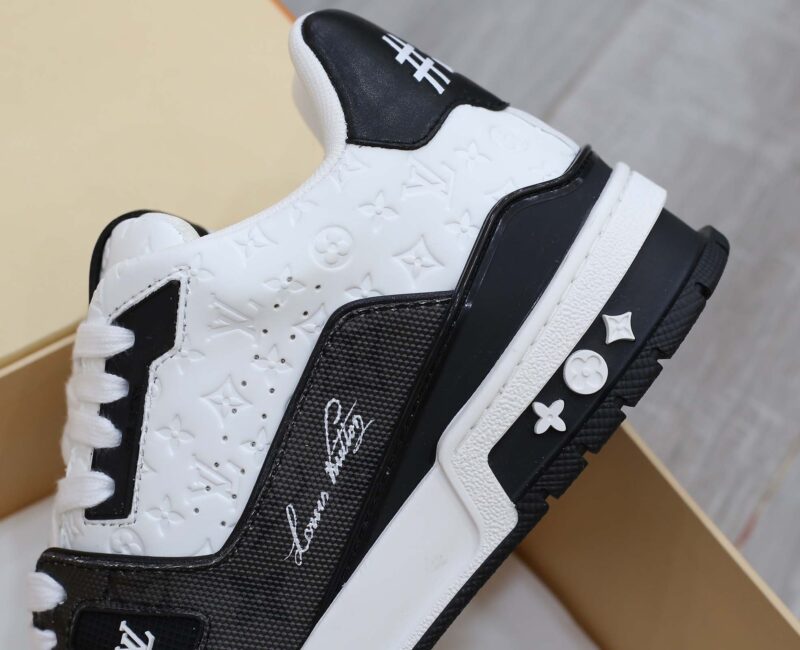 Louis Vuitton Lv Trainer #54 Signature Black White
