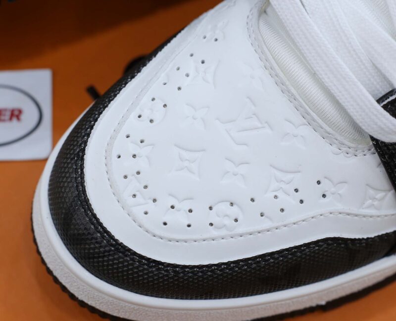 Louis Vuitton Lv Trainer #54 Signature Black White