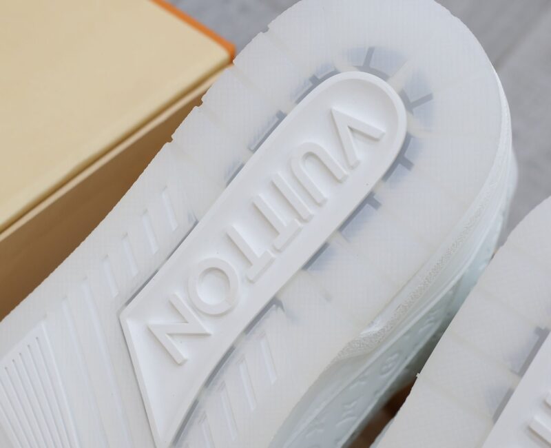 Louis Vuitton Lv Trainer #54 Signature Full White Monogram Dập Chìm