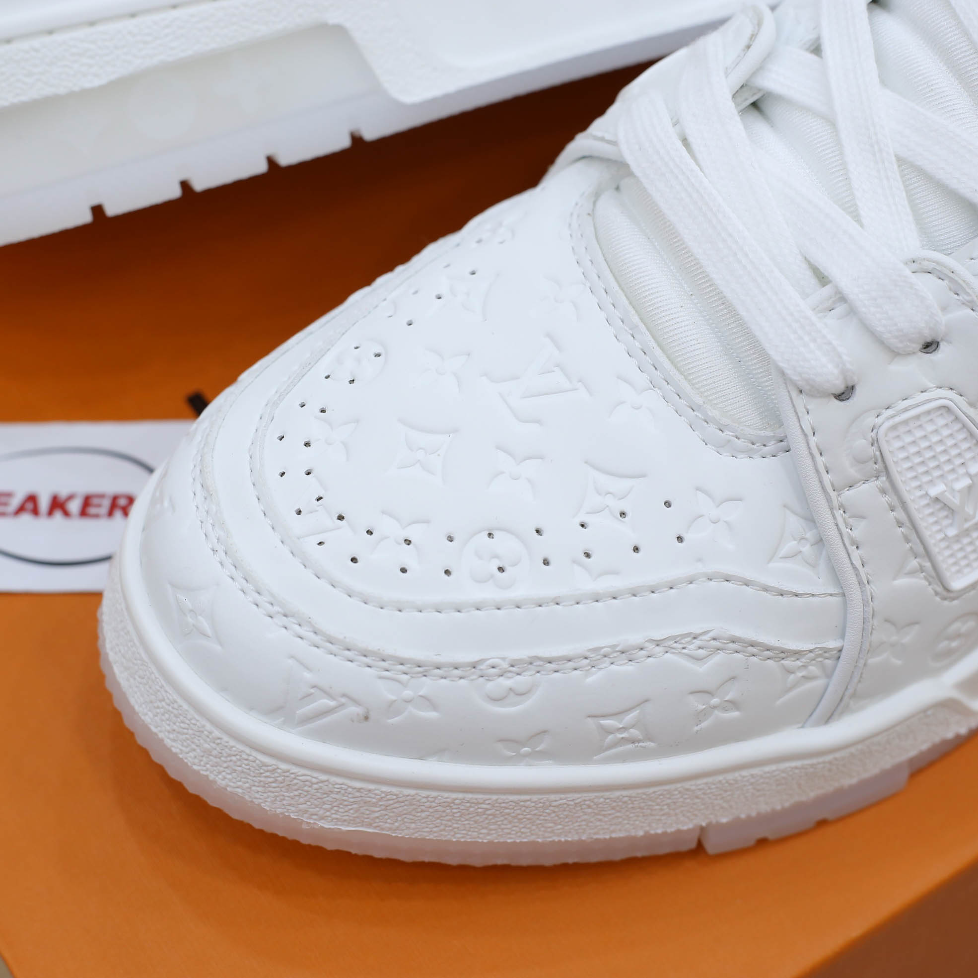 Louis Vuitton Lv Trainer #54 Signature Full White Monogram Dập Chìm