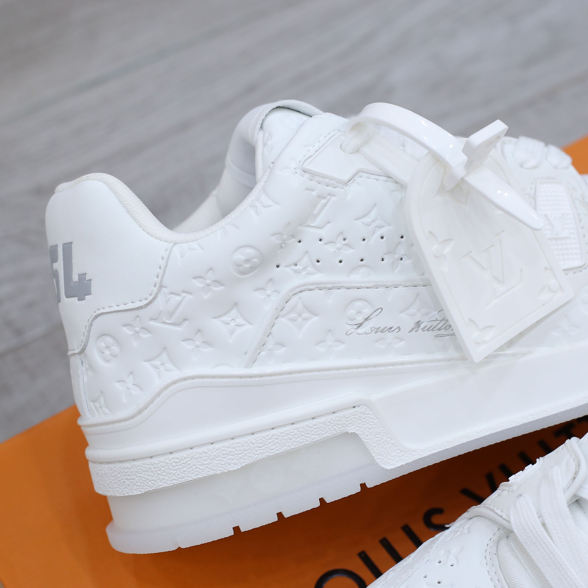 Louis Vuitton Lv Trainer #54 Signature Full White Monogram Dập Chìm