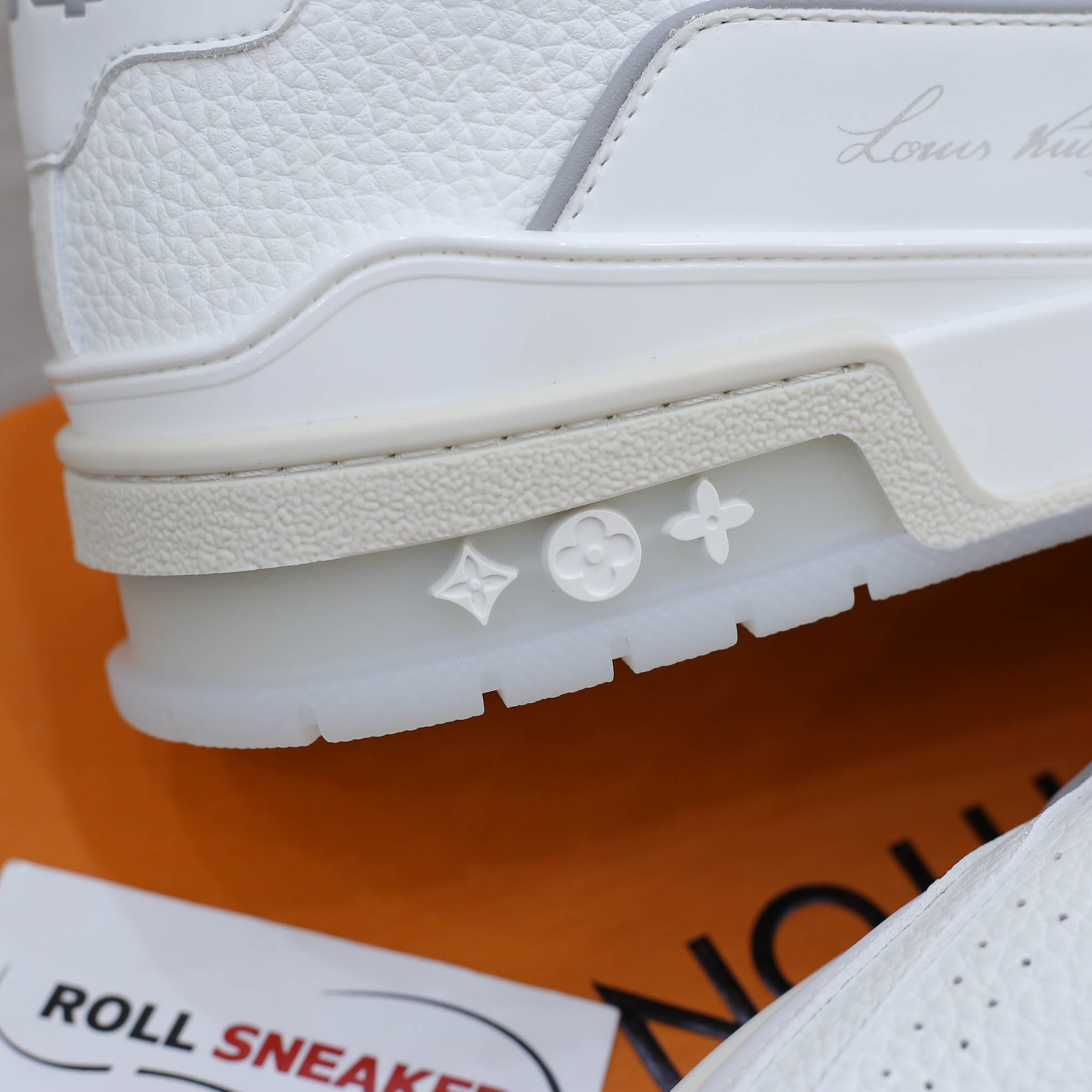 Louis Vuitton Lv Trainer #54 Signature White