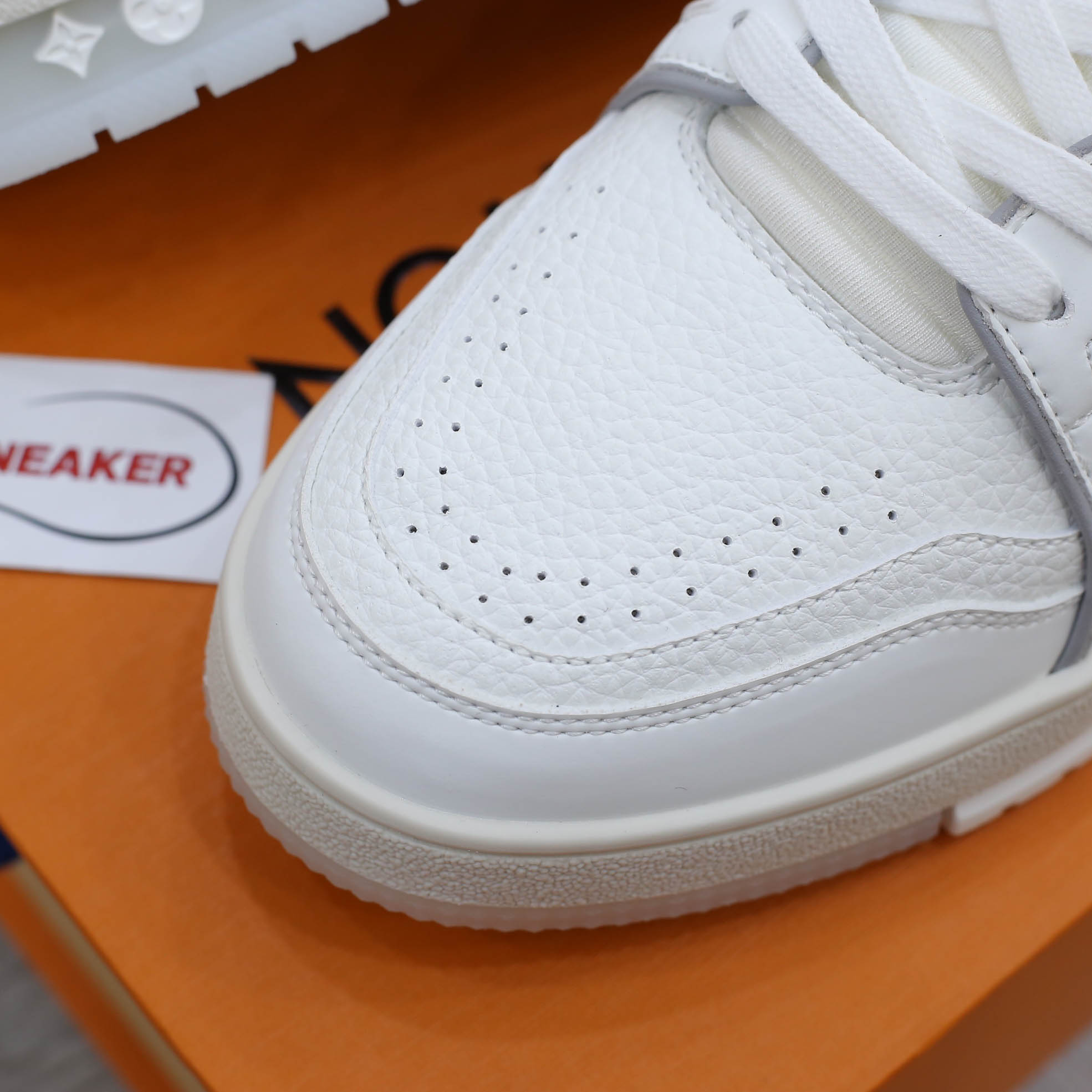 Louis Vuitton Lv Trainer #54 Signature White