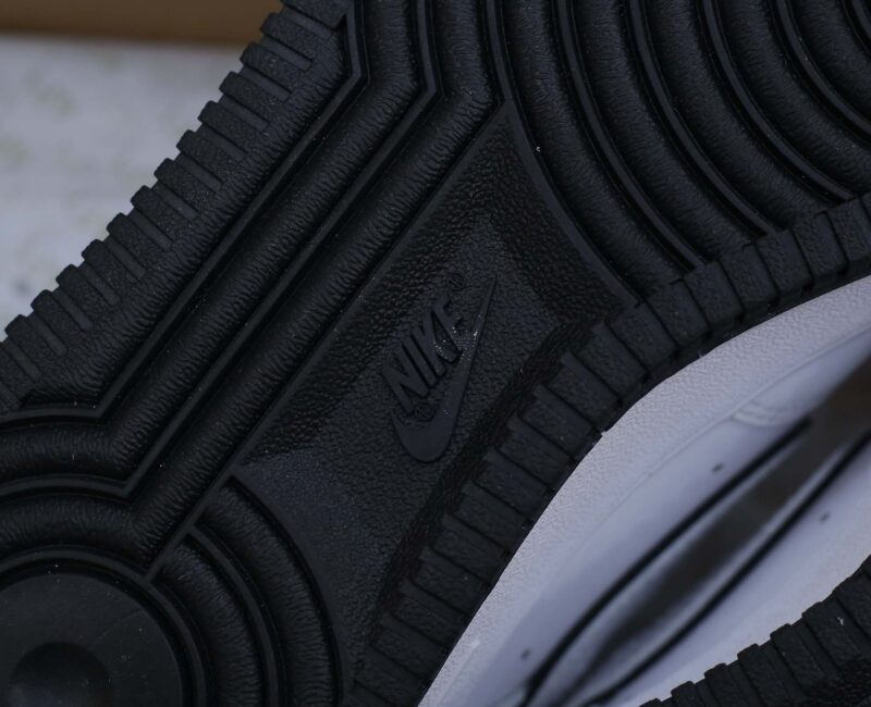 Nike Air Force 1 ’07 Low ‘White Black Outline Swoosh’
