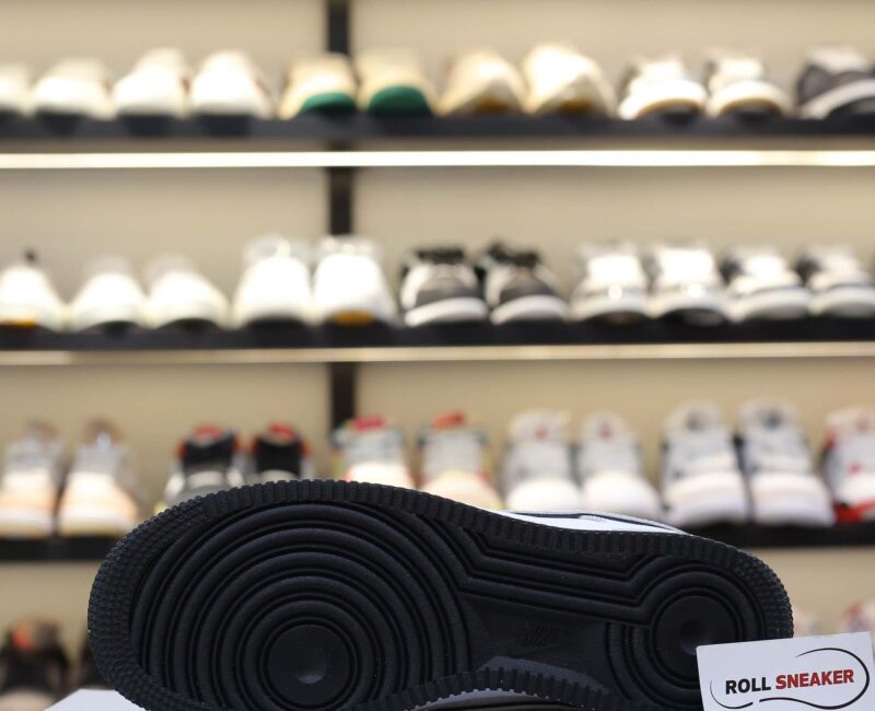Nike Air Force 1 ’07 Low ‘White Black Outline Swoosh’