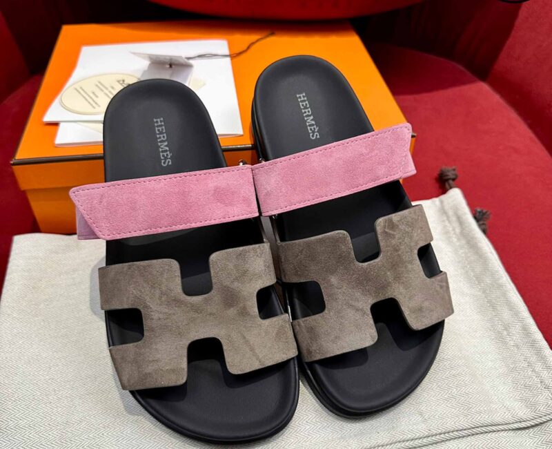Dép Hermes Chypre Sandal Black Pink Suede