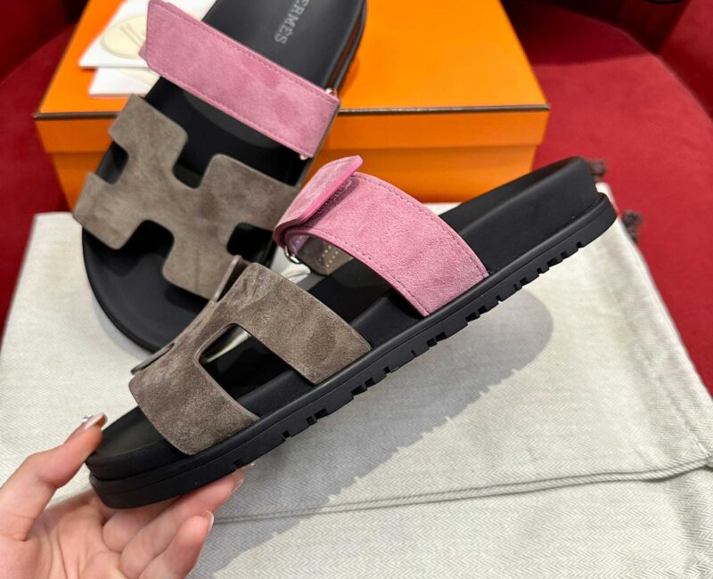 Dép Hermes Chypre Sandal Black Pink Suede