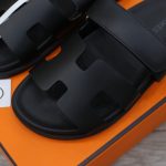 Dép Hermes Chypre Sandal Full Đen Da Trơn Best Quality