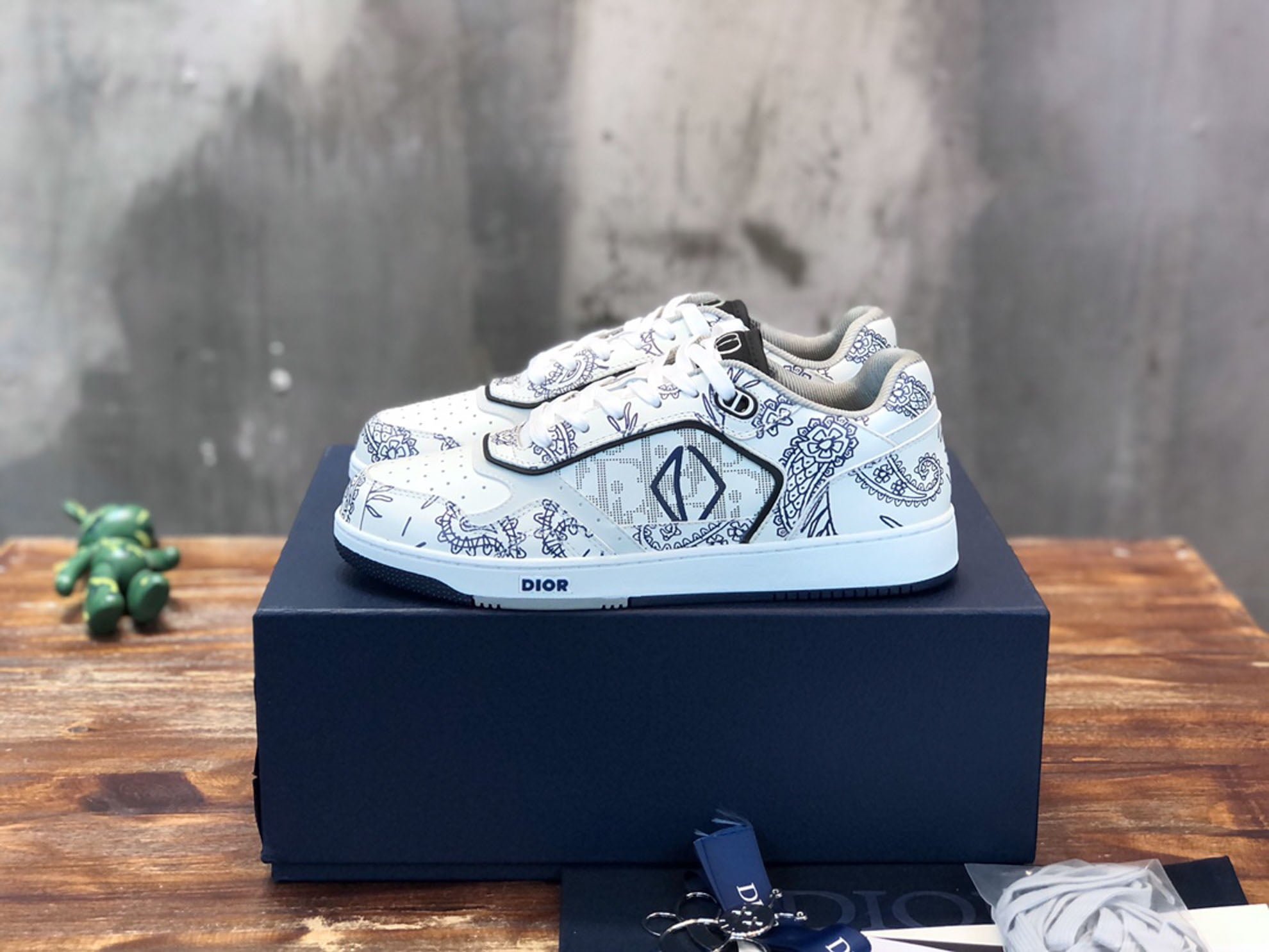 Giày Dior B27 Low White Navy Blue CD Paisley White Dior Oblique Like Auth