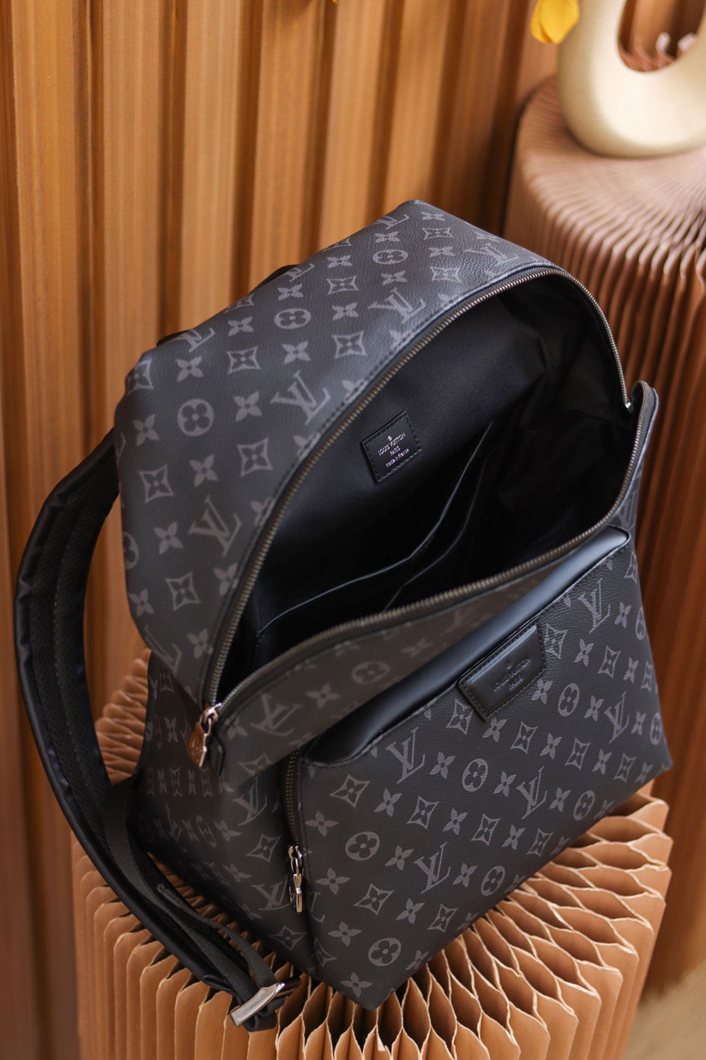 BaLo LV Discovery Backpack PM Monogram Eclipse Canvas Đen