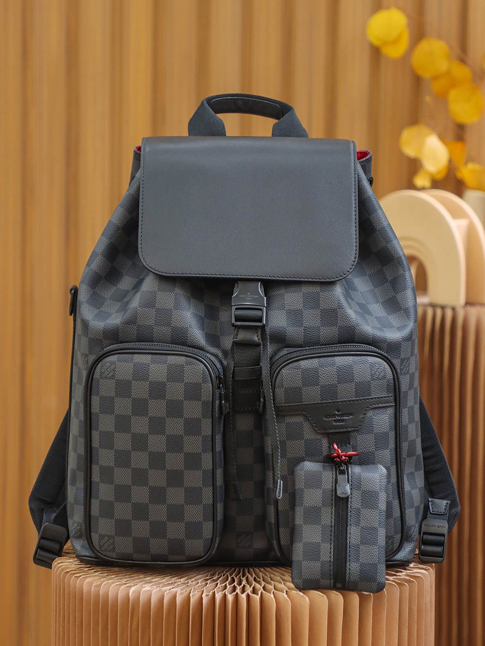 Balo LV Utility Backpack Damier Graphite Canvas Black