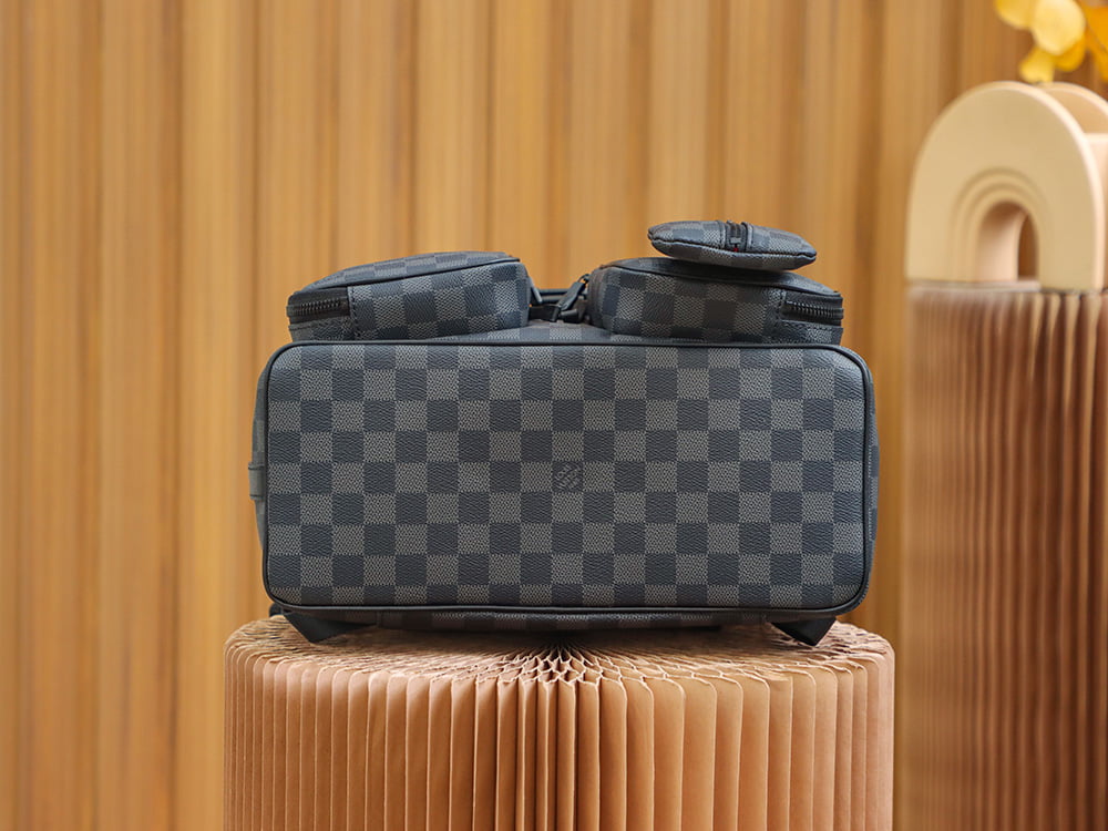 Balo LV Utility Backpack Damier Graphite Canvas Black