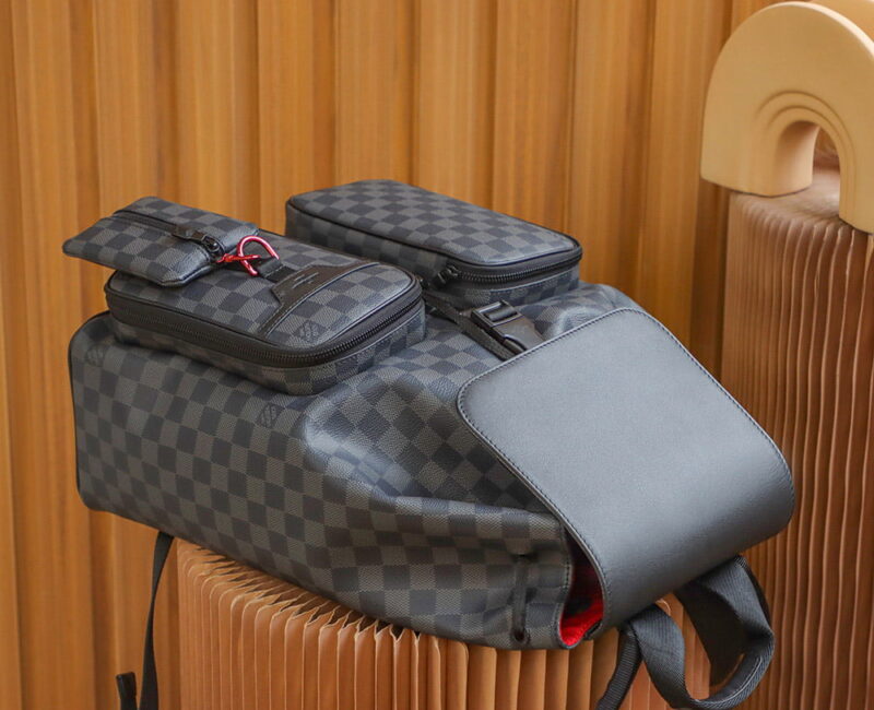 Balo LV Utility Backpack Damier Graphite Canvas Black