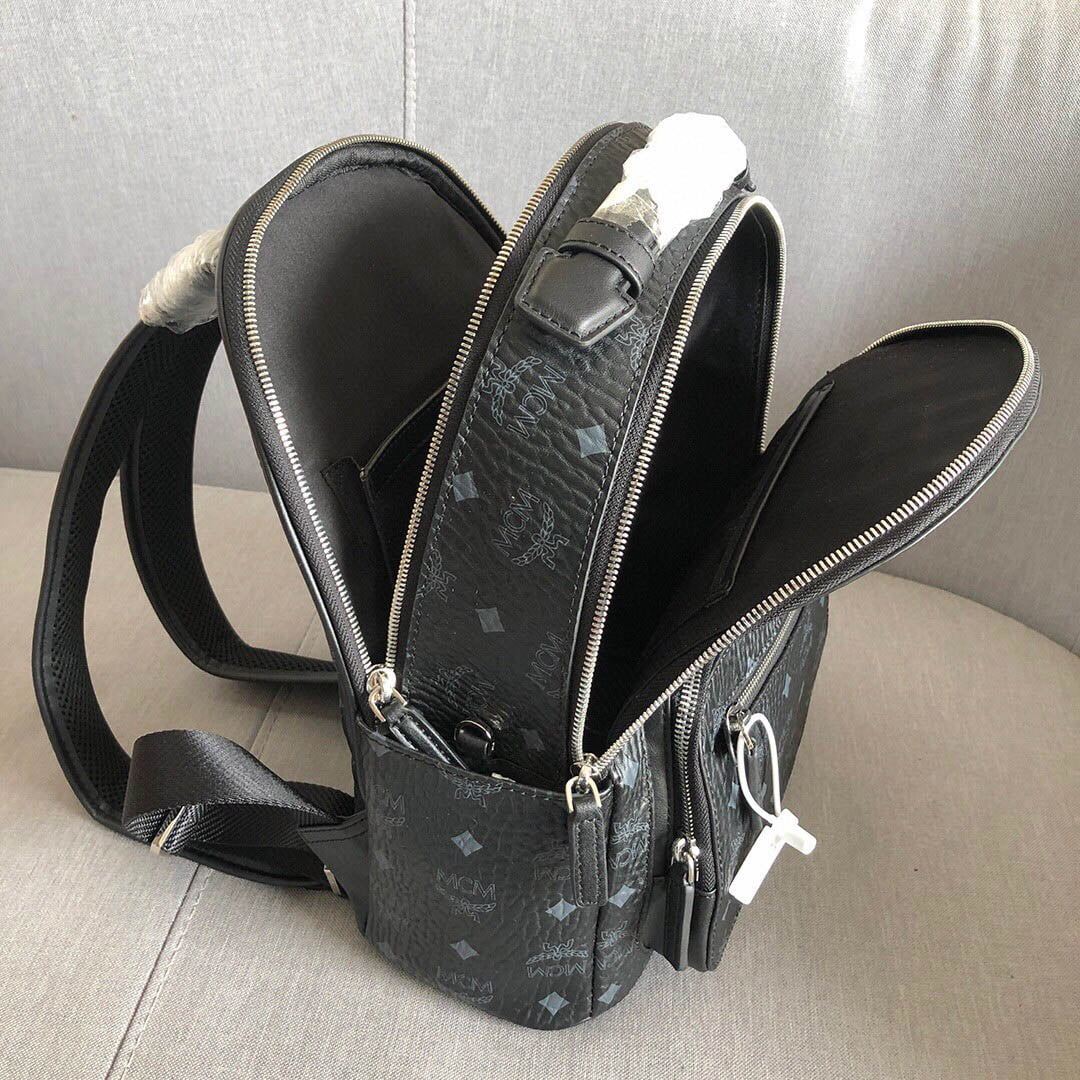 Balo MCM Stark Side Studs in Visetos Black