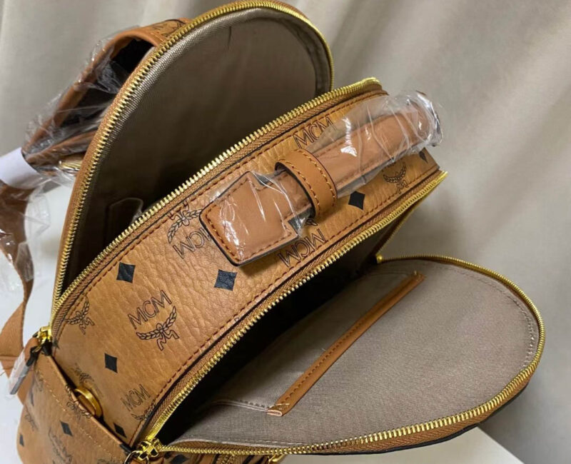 Balo MCM Stark Side Studs in Visetos Cognac