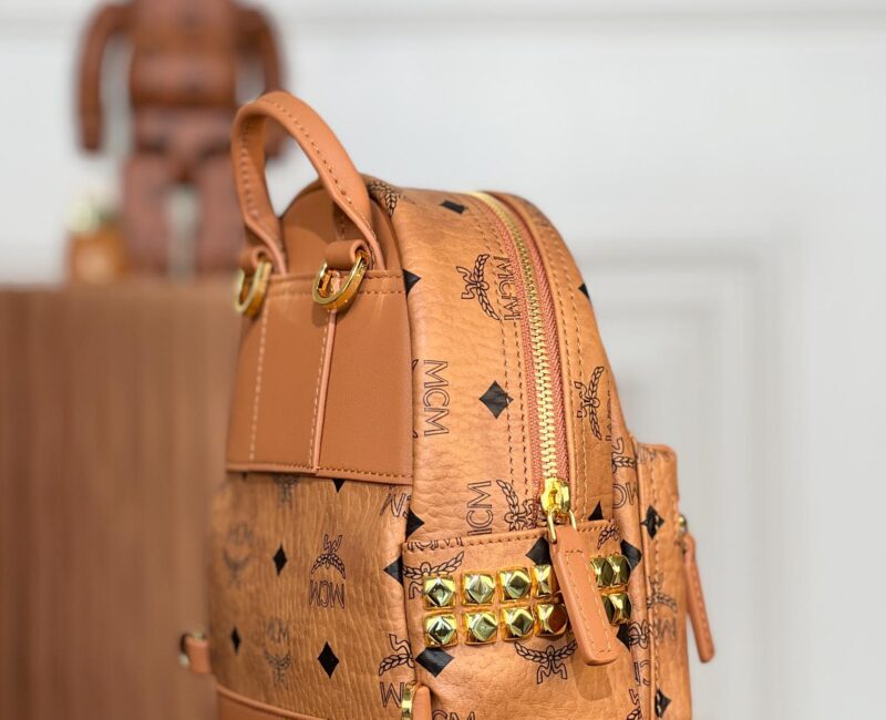 Balo MCM Stark Side Studs Visetos màu Cognac Mini