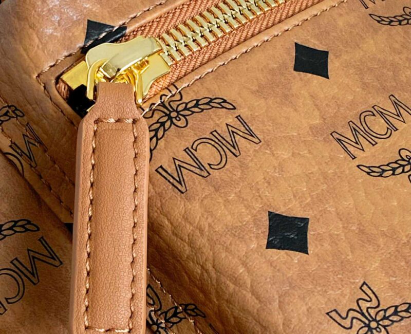 Balo MCM Stark Side Studs Visetos màu Cognac Small