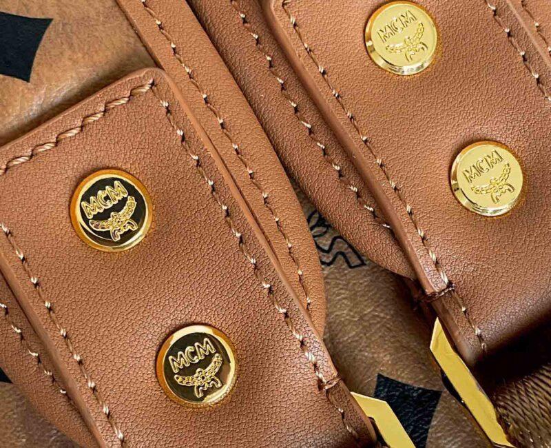 Balo MCM Stark Side Studs Visetos màu Cognac Small