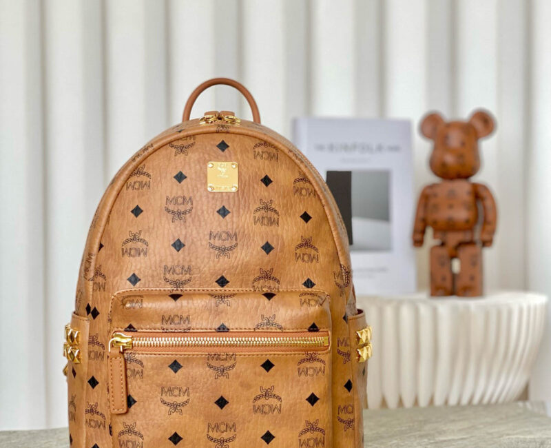 Balo MCM Stark Side Studs Visetos màu Cognac Small