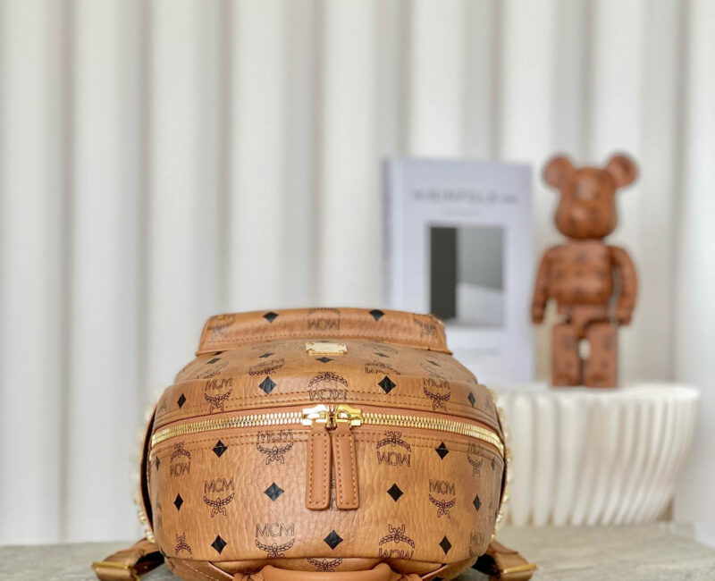 Balo MCM Stark Side Studs Visetos màu Cognac Small