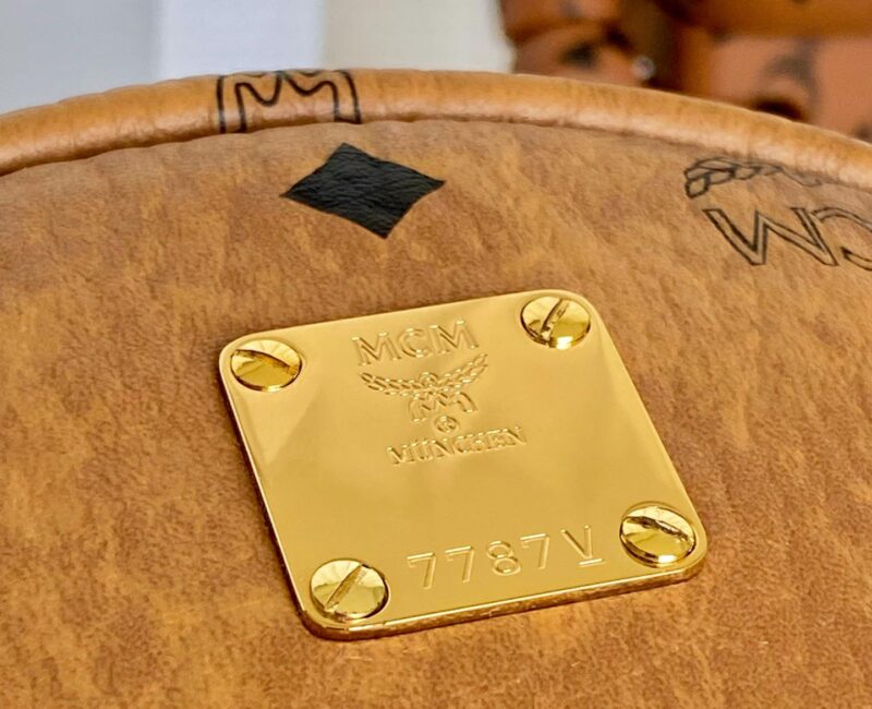 Balo MCM Stark Side Studs Visetos màu Cognac Small