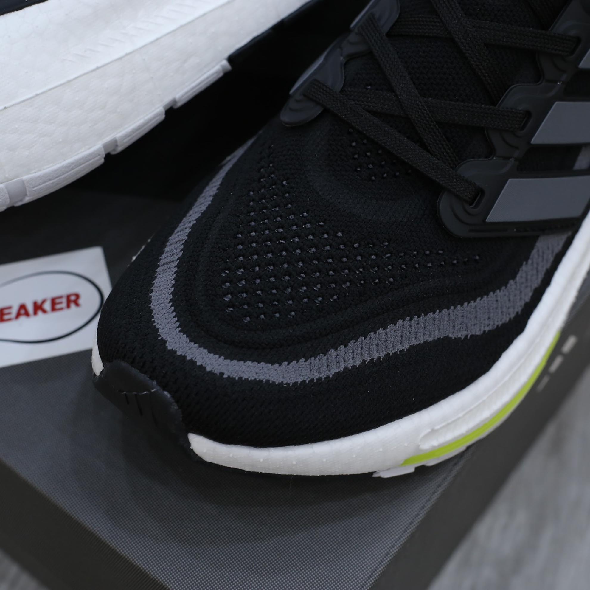 Giày Adidas UltraBoost Light 23 ‘Core Black Grey’ Like Auth