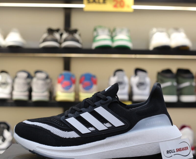 Giày Adidas UltraBoost Light 23 ‘Đen Viền Trắng’ Like Auth