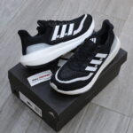 Giày Adidas UltraBoost Light 23 ‘Đen Viền Trắng’ Like Auth