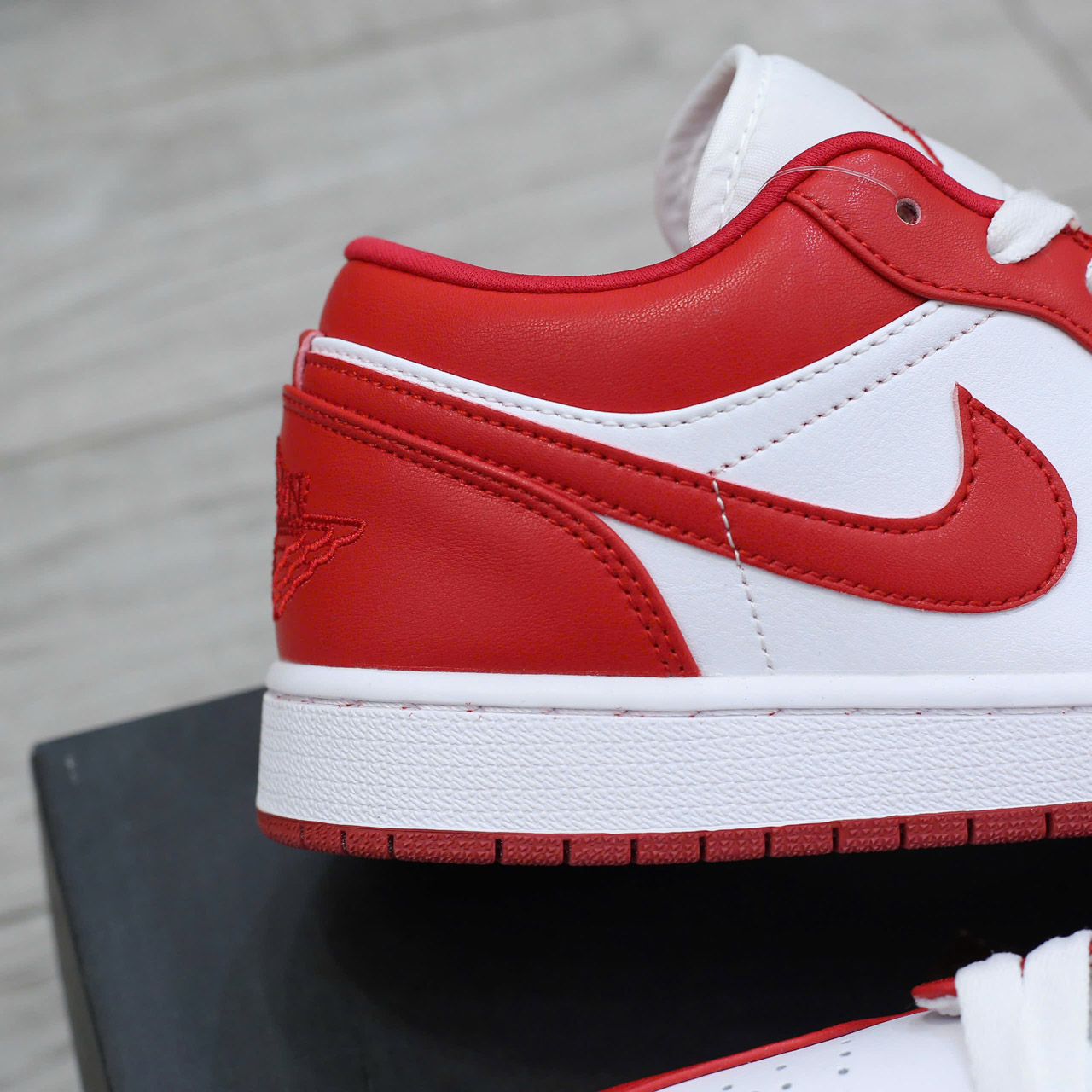 Giày Nike Air Jordan 1 Low Gym Red White Chuẩn 95% Auth