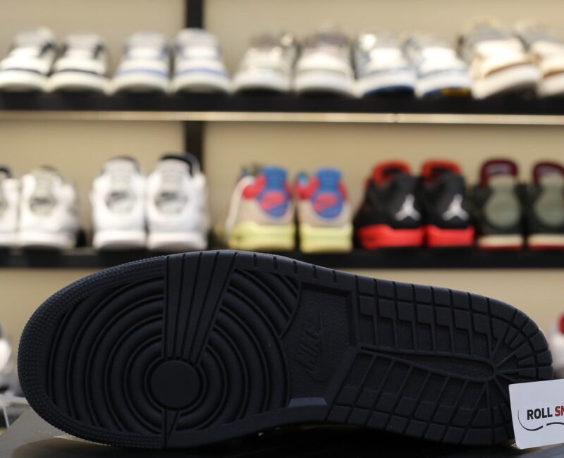 Giày Nike Air Jordan 1 Retro Low OG SP Travis Scott ‘Black Phantom’ Best Quality