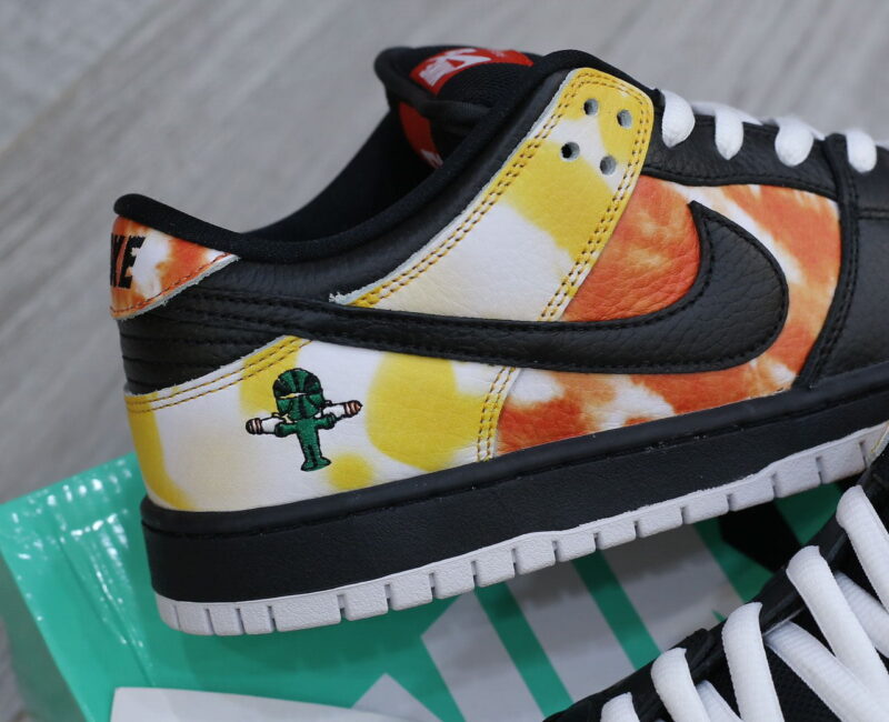 Giày Nike SB Dunk Low ‘Tie Dye Raygun Black’ Like Auth