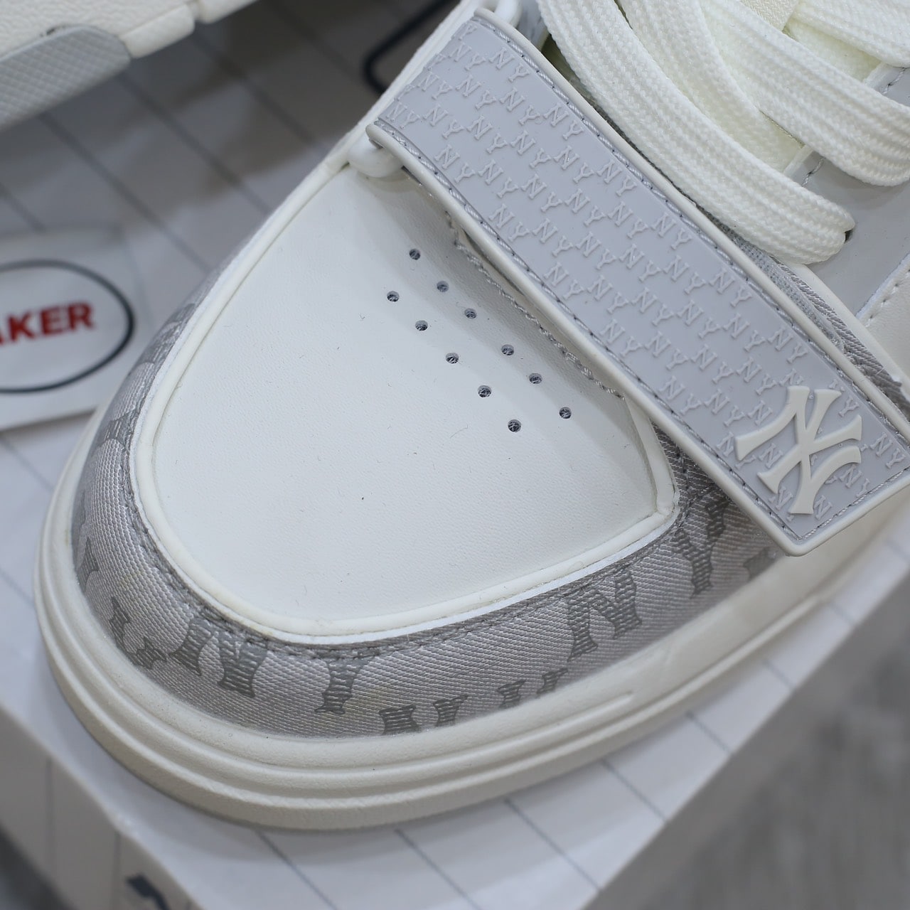 MLB Chunky Liner Mid Denim New York Yankees Gray