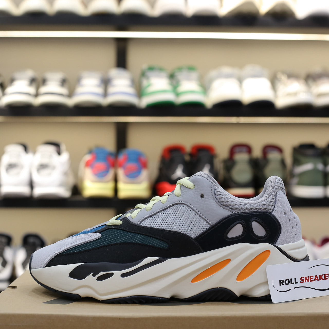 Giày Adidas Yeezy 700 OG Wave Runner Best Quality