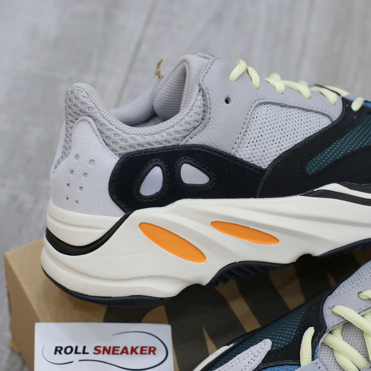 Giày Adidas Yeezy 700 OG Wave Runner Best Quality