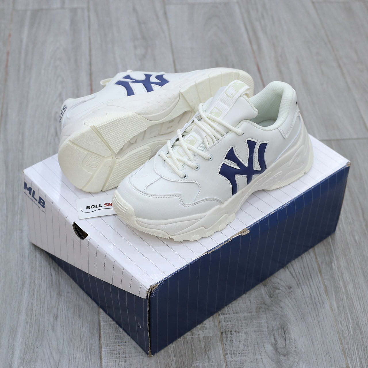 Giày MLB Korea BigBall Chunky Window New York Yankees Navy Like Auth