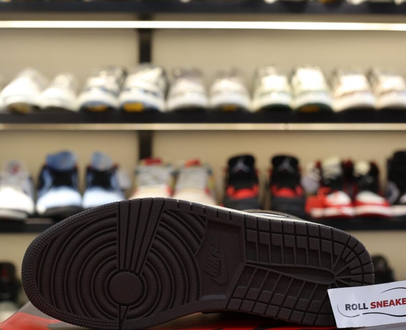 Giày Nike Air Jordan 1 High Travis Scott Like Auth