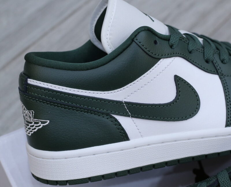 Giày Nike Air Jordan 1 Low ‘Galactic Jade’ (W) Best Quality