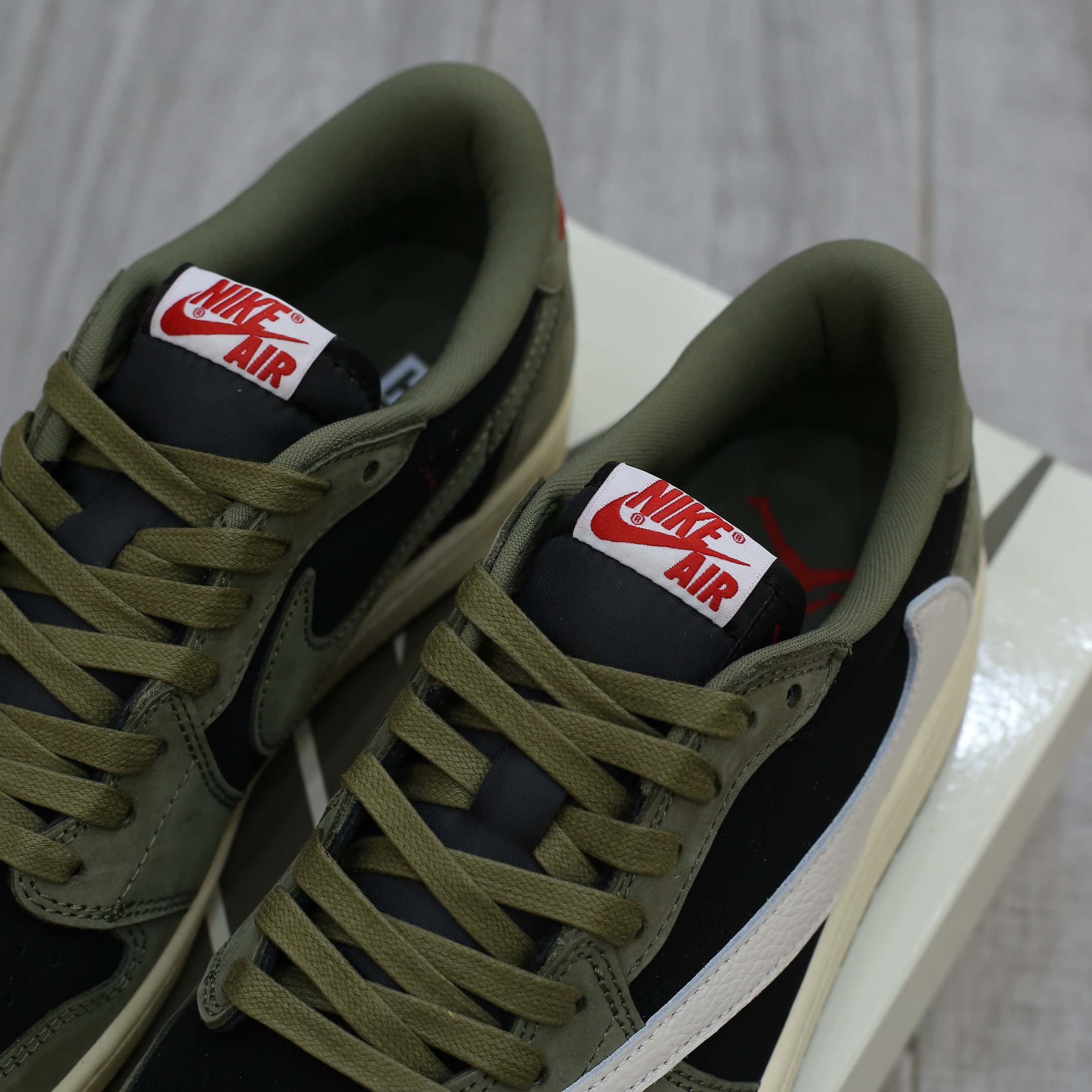 Giày Nike Air Jordan 1 Low Travis Scott Black Olive Like Auth