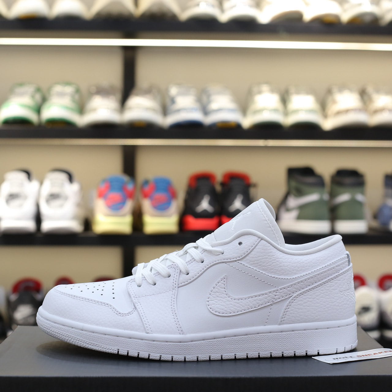Giày Nike Air Jordan 1 Low Triple White Best Quality