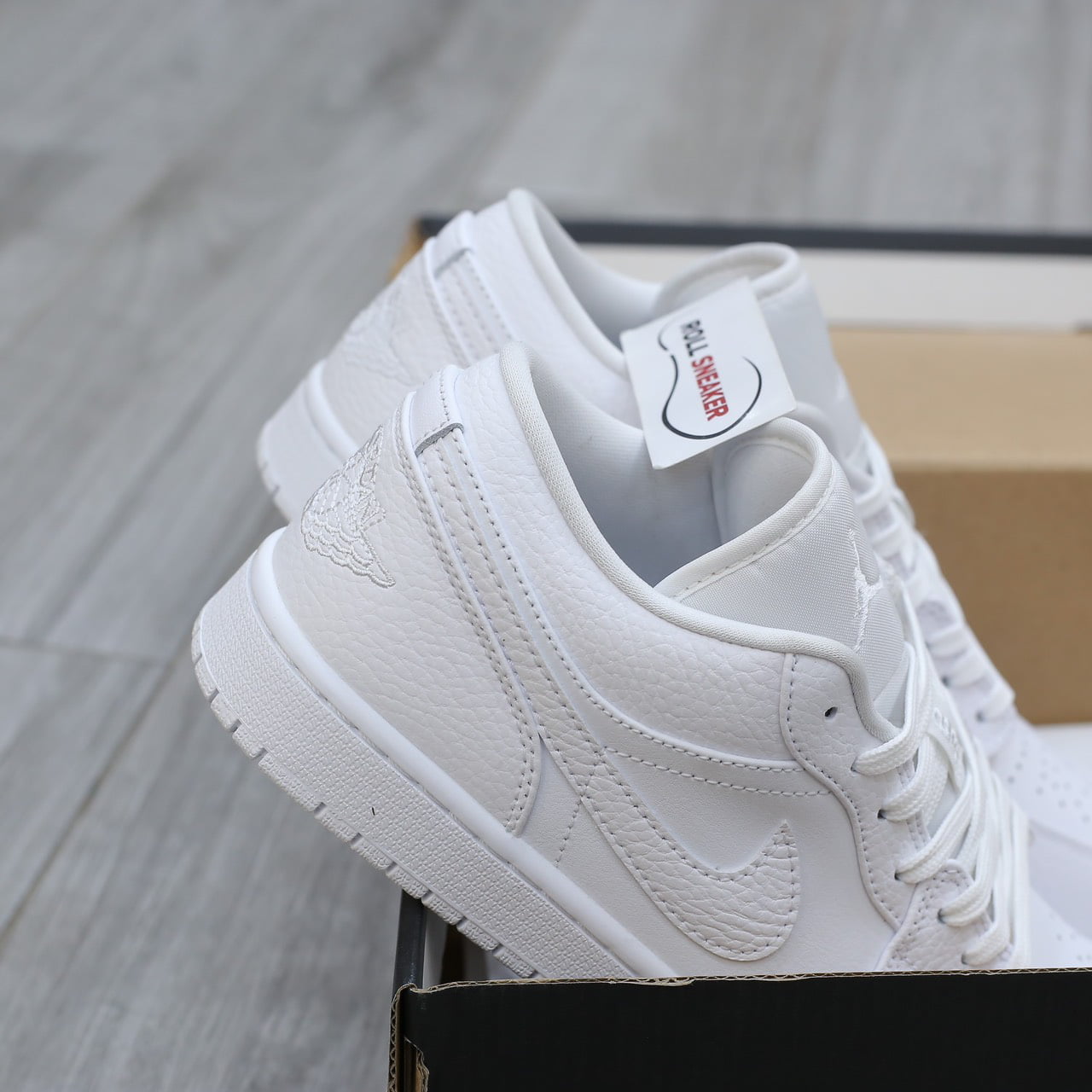 Giày Nike Air Jordan 1 Low Triple White Best Quality