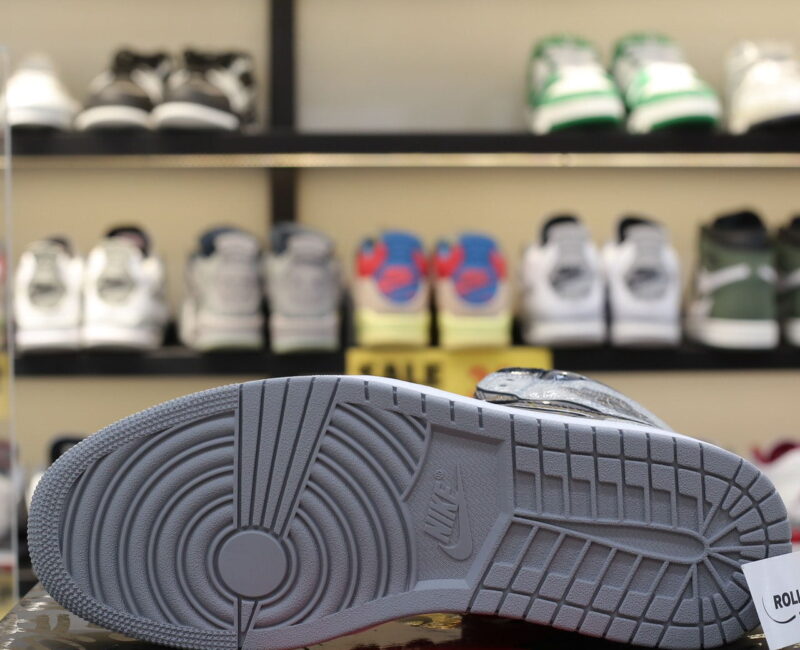 Giày Nike Air Jordan 1 Retro High OG Rebellionaire Best Quality