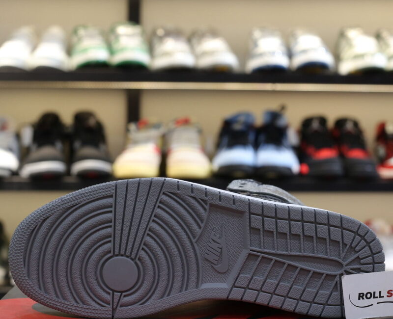 Giày Nike Air Jordan 1 Retro High OG Rebellionaire Like Auth