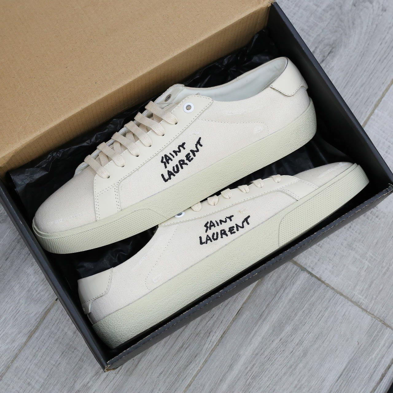 Giày Saint Laurent Court Classic trắng Best Quality