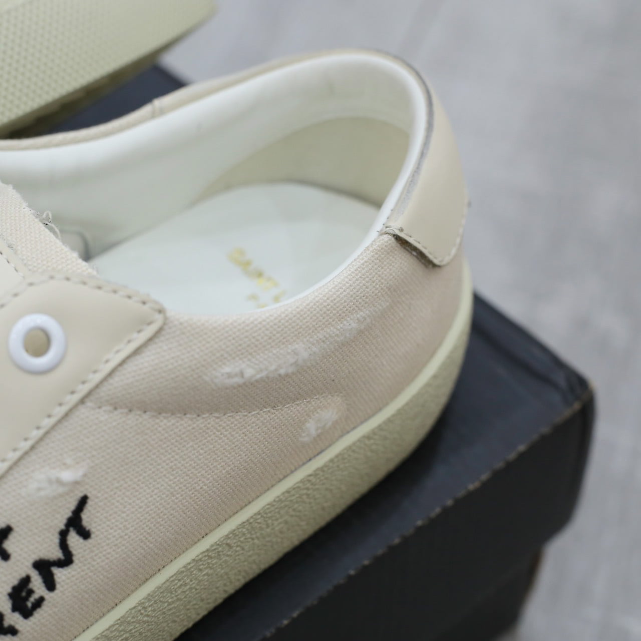 Giày Saint Laurent Court Classic trắng Best Quality