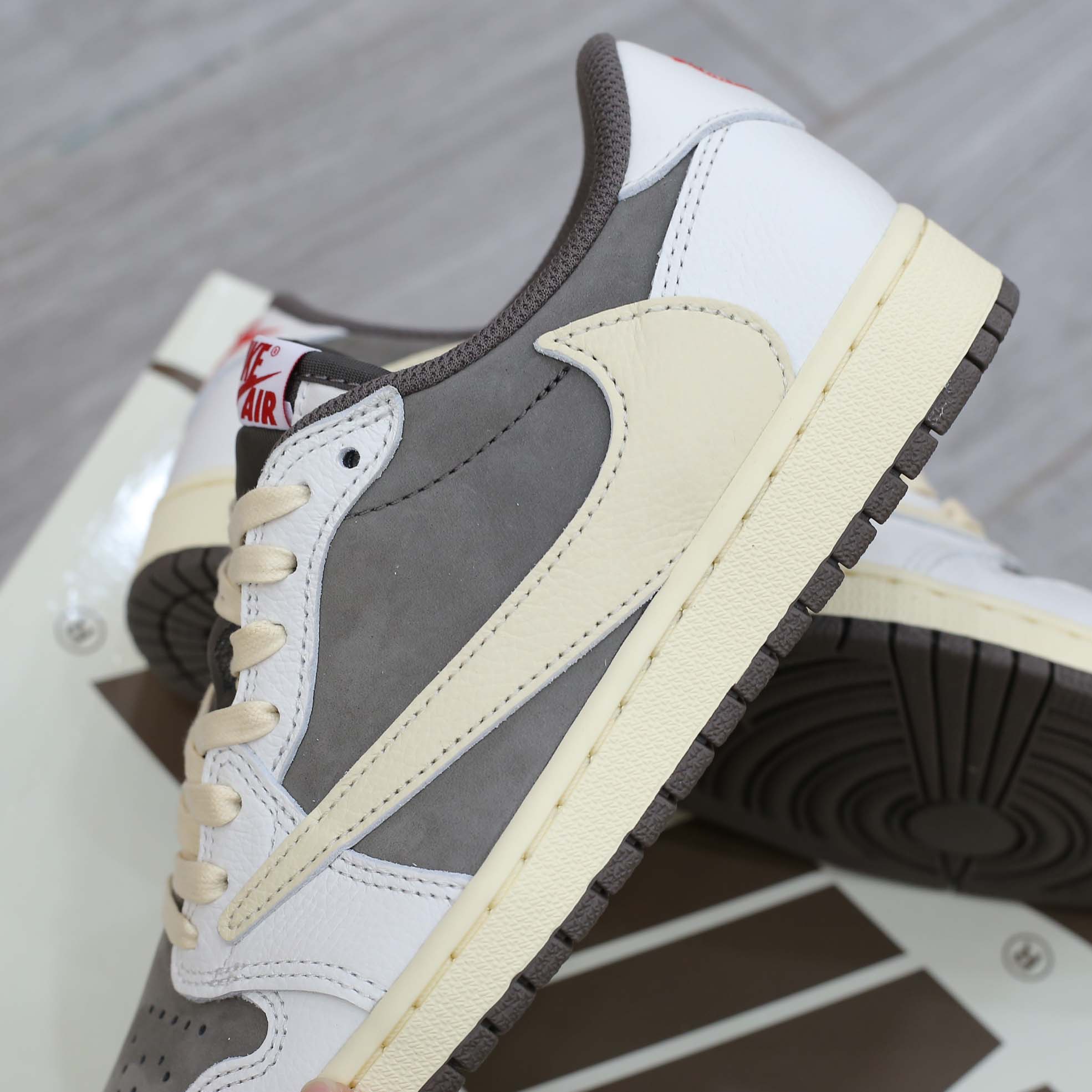 Giày Nike Air Jordan 1 Low Travis Scott ‘Reverse Mocha’ Best Quality 