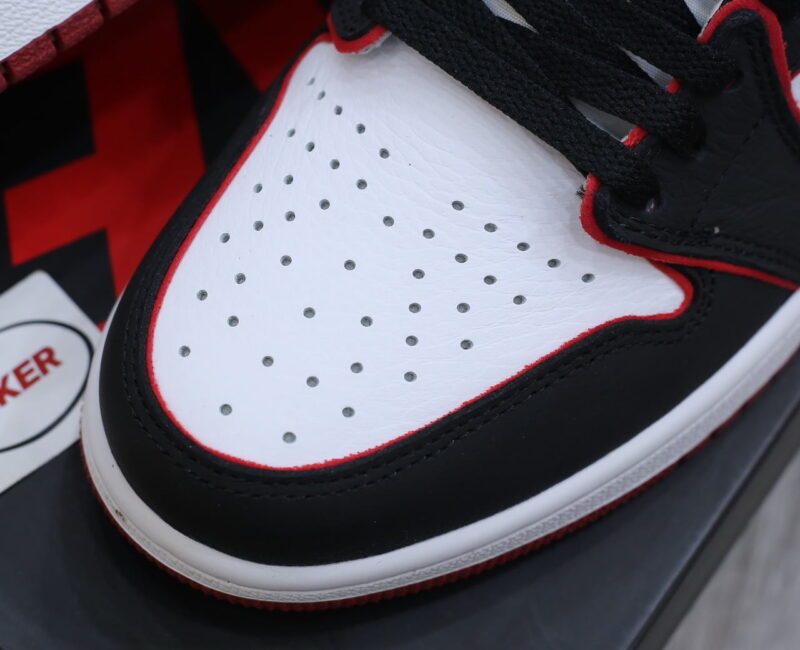 Nike Air Jordan 1 Retro High Bloodline Best Quality