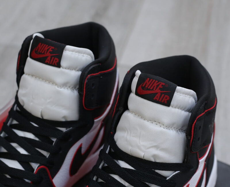 Nike Air Jordan 1 Retro High Bloodline Best Quality