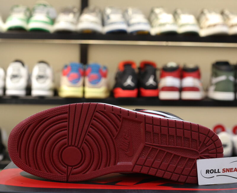 Nike Air Jordan 1 Retro High Bloodline Best Quality